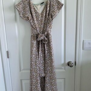 Nursing Queen Floral Dress with Zipper